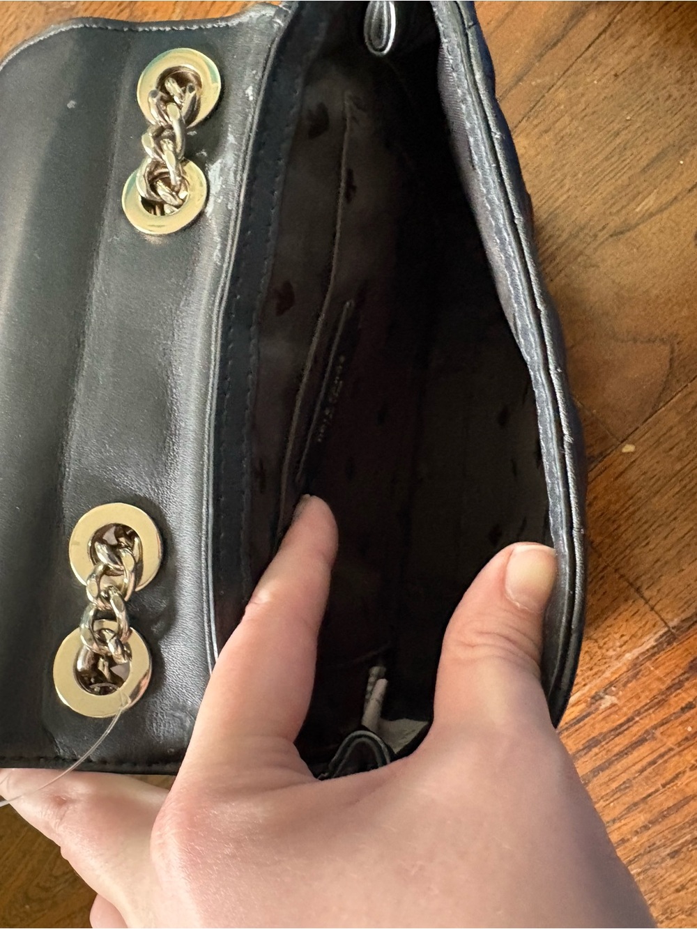 kate spade Briar Lane quilted mini Emelyn bag. leather with silver chain - Picture 3 of 5